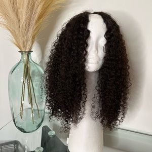 Klaiyi Curly Vpart Wig (Lightly Used)